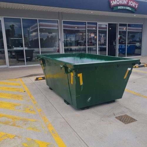 Skip-Bin-Placed-in-front-of-commercial-1152x1536